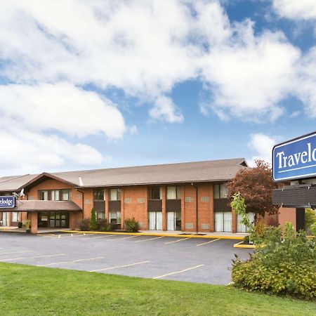 Travelodge By Wyndham Owen Sound On מראה חיצוני תמונה