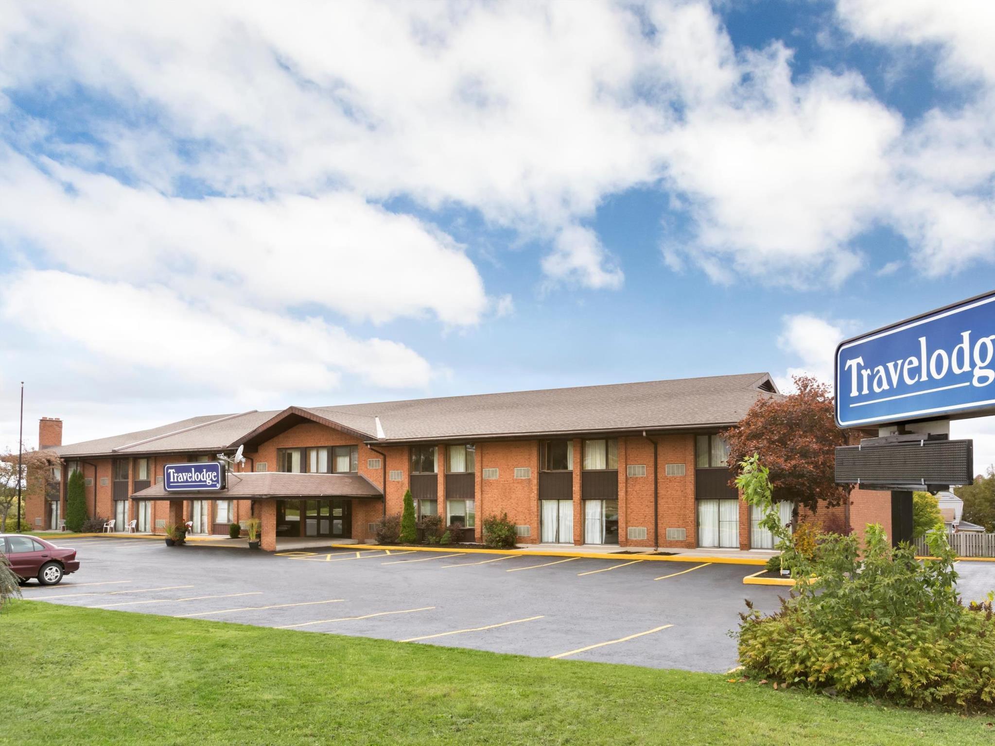 Travelodge By Wyndham Owen Sound On מראה חיצוני תמונה