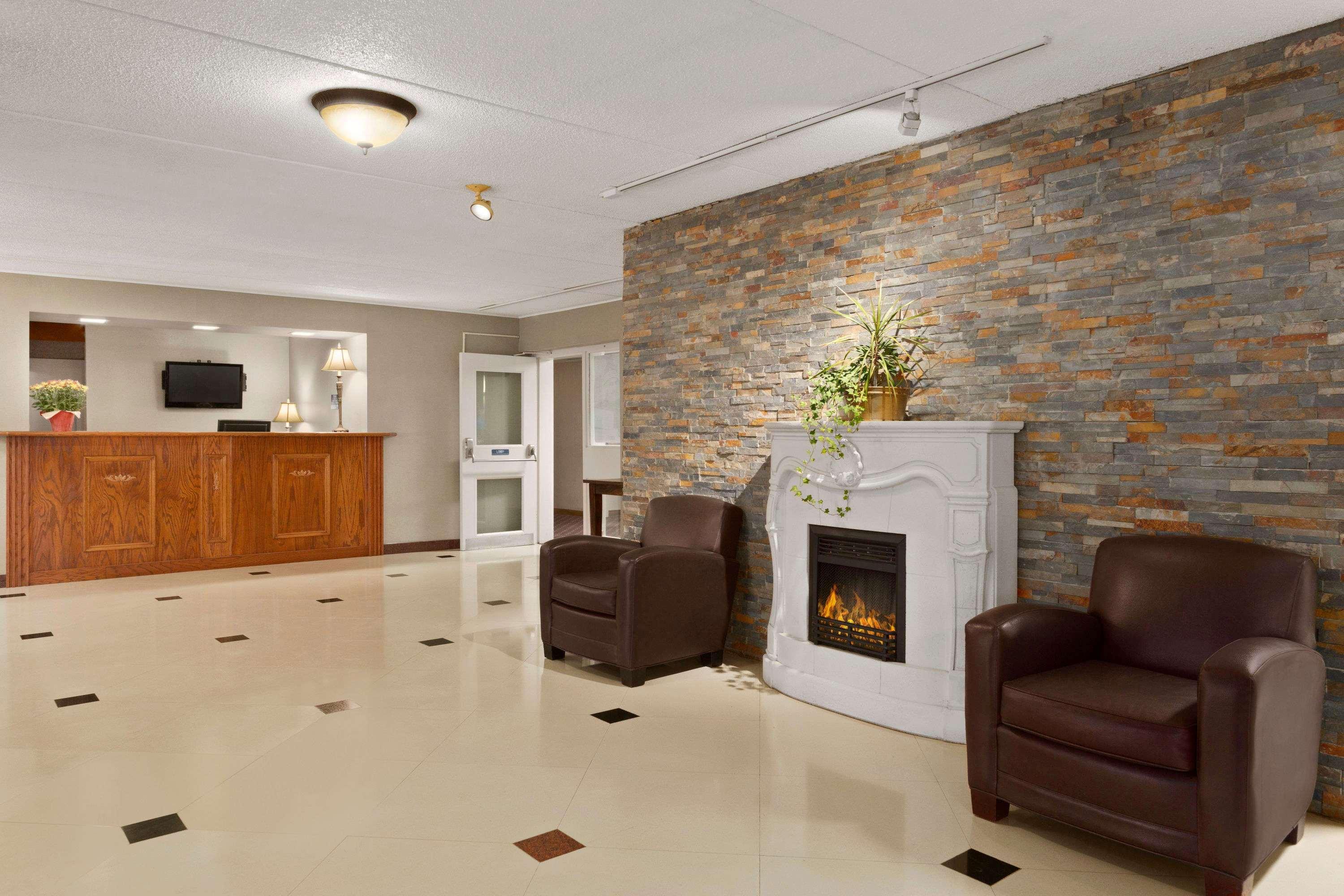 Travelodge By Wyndham Owen Sound On מראה חיצוני תמונה