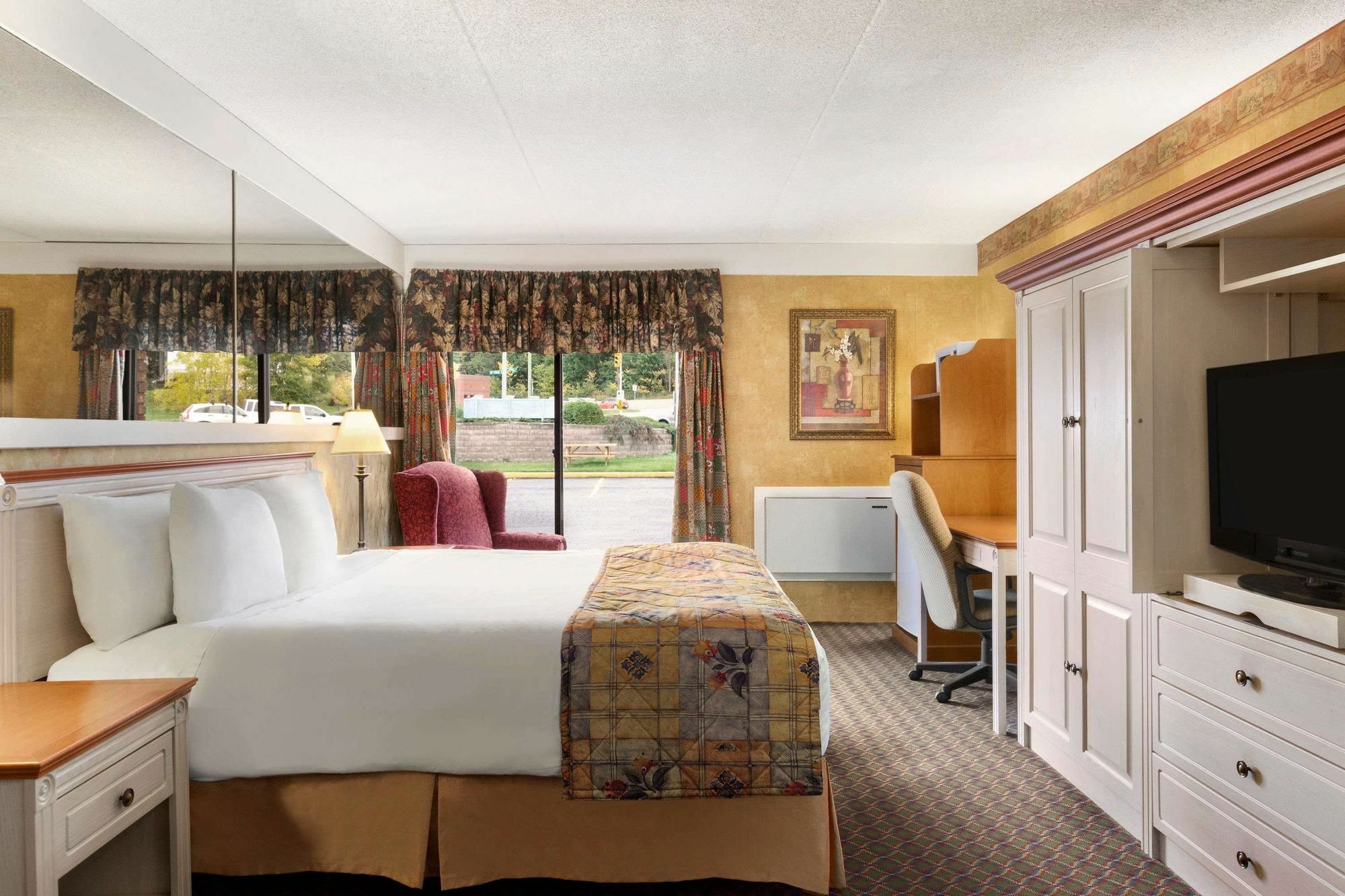Travelodge By Wyndham Owen Sound On מראה חיצוני תמונה